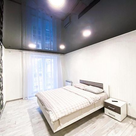 Apartpoltava 2 Окремі Кімнати, Новобудова, Два Великих Ліжка Центр, Корпусний Сад المظهر الخارجي الصورة